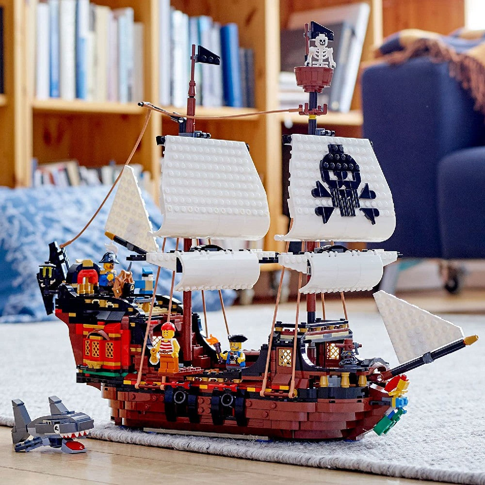LEGO Creator -  Corabie de pirati (31109) 31109, 1264 piese