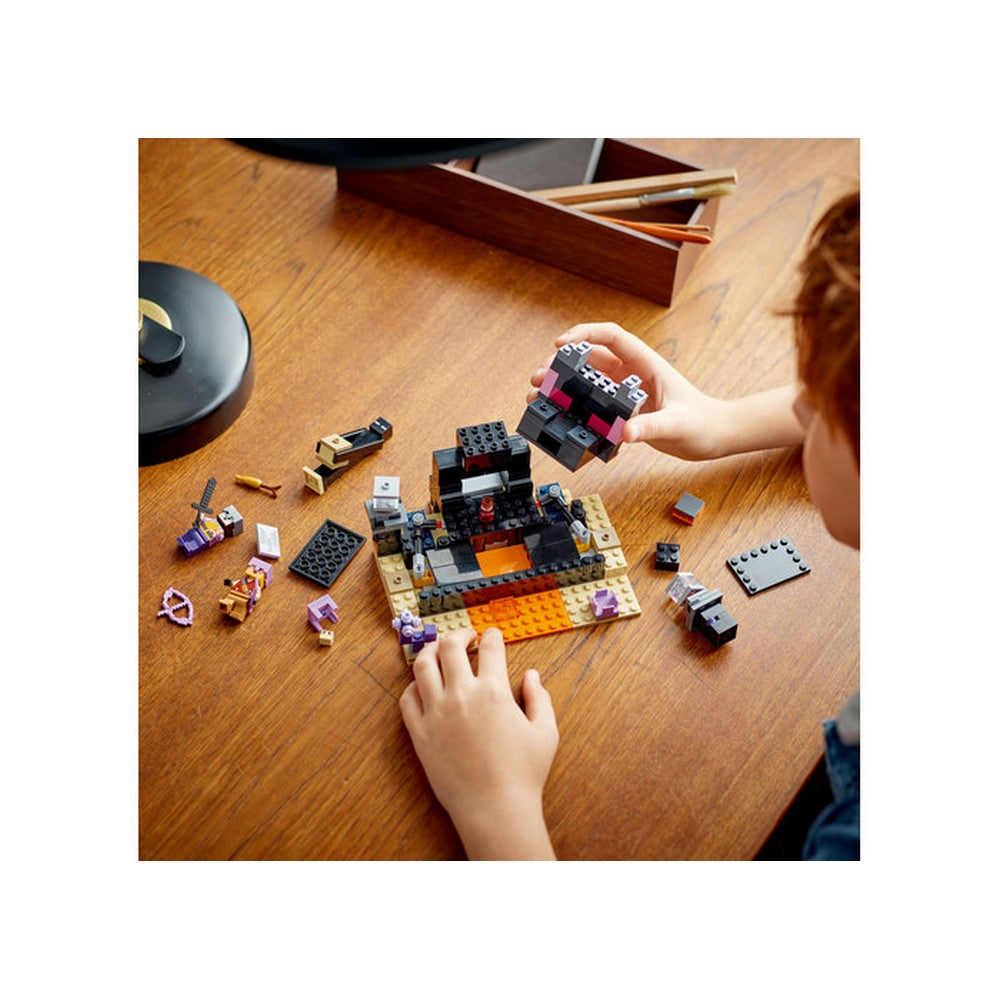 LEGO Minecraft -  Arena din End 21242, 252 piese