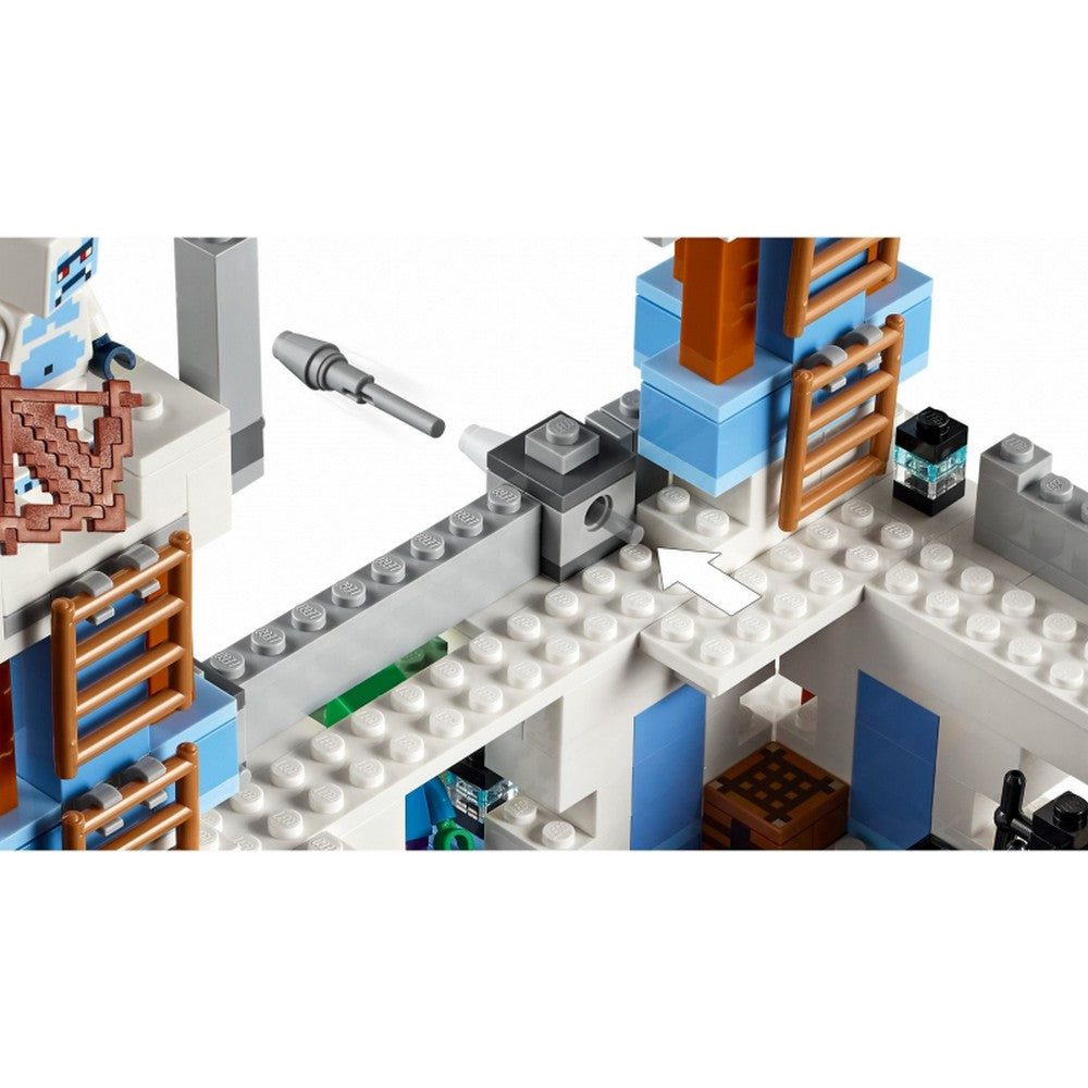 LEGO Minecraft -  Castelul de gheata 21186, 499 piese