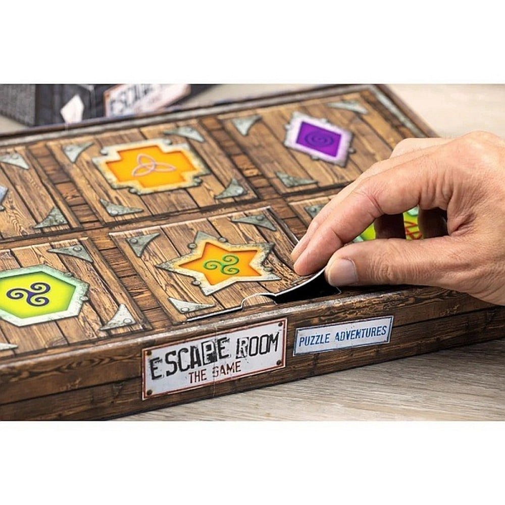 Escape Room Puzzle Kaland - A báró, a boszorkány és a tolvaj joc de societate în limba maghiară