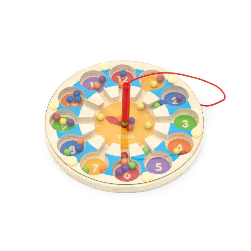 Ceas magnetic din lemn cu bile
