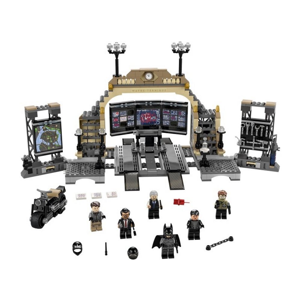 LEGO DC Super Heroes -  Batcave: Infruntarea cu Riddler 76183, 581 piese
