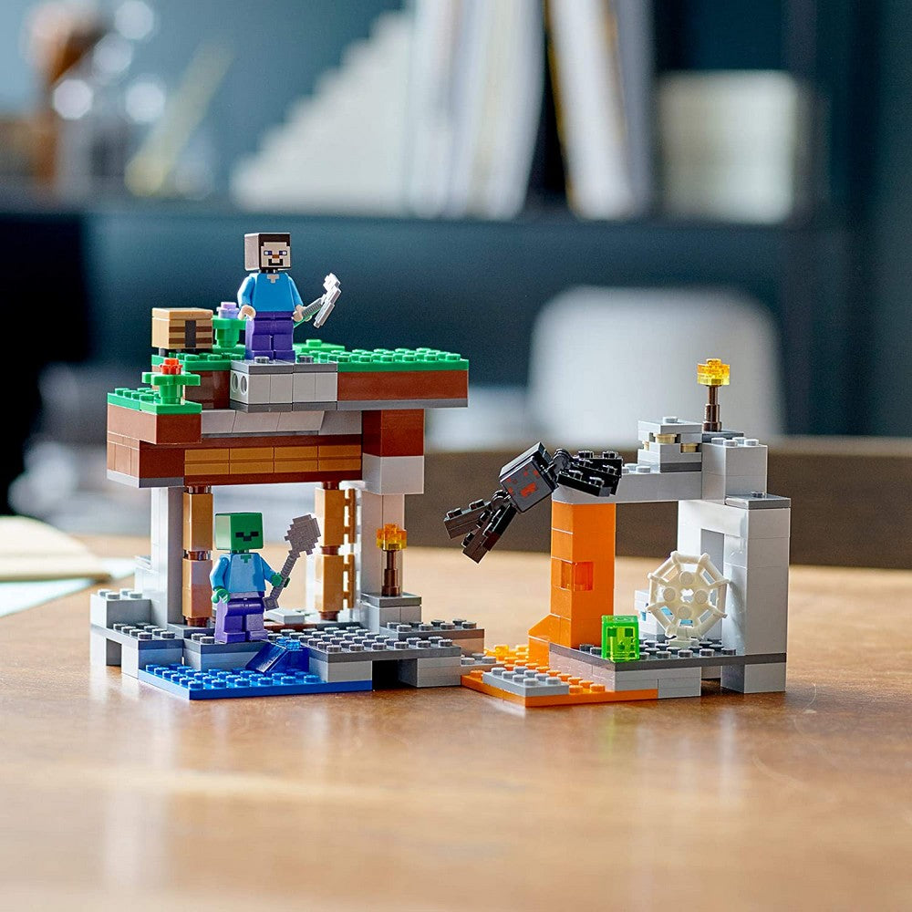 LEGO Minecraft -  Mina abandonata 21166, 248 piese