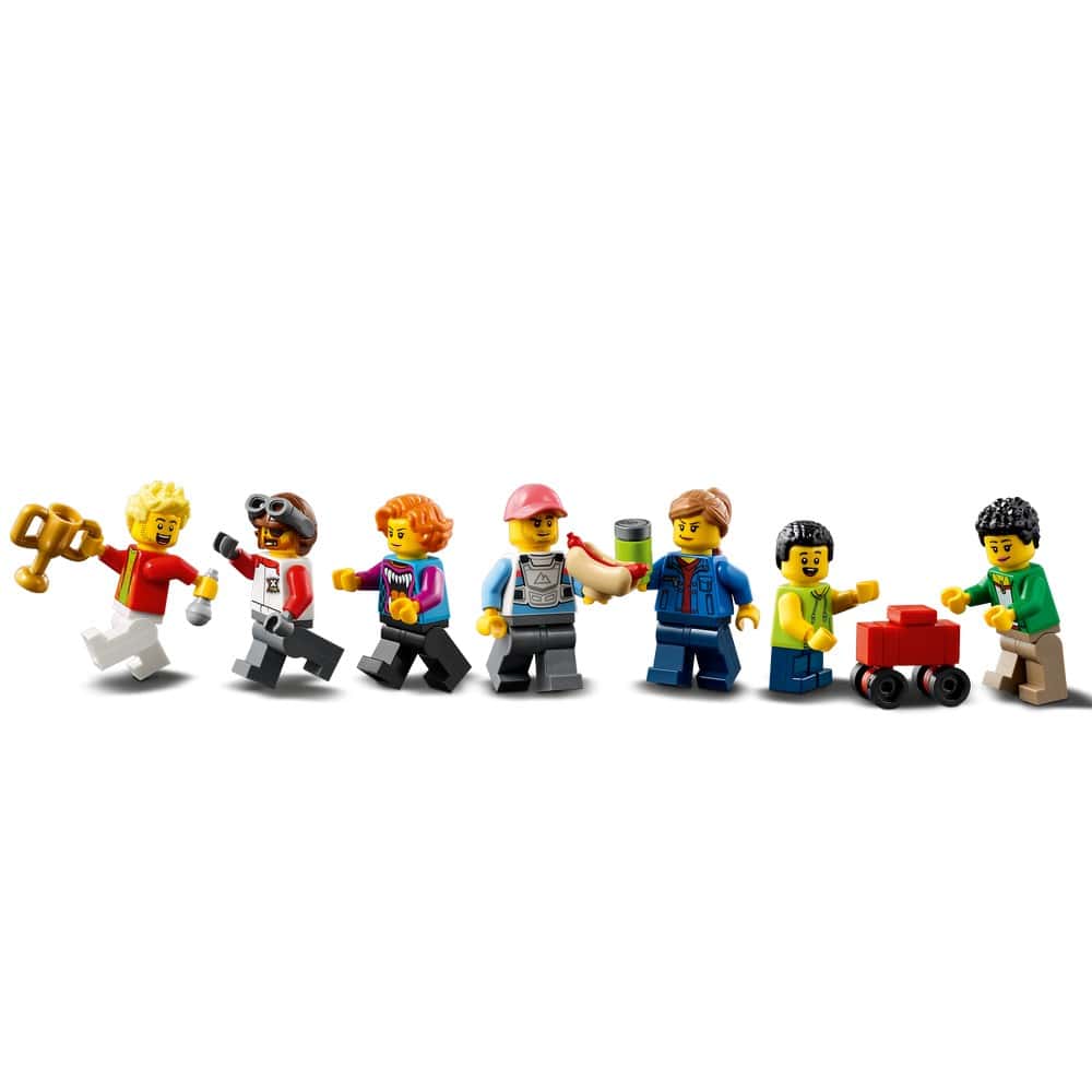 LEGO City -  Arena de cascadorii 60295, 668 piese
