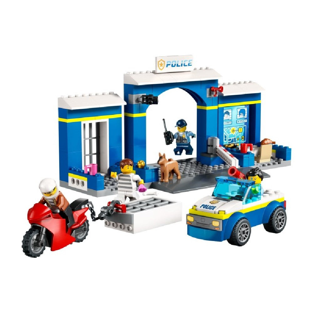LEGO City Urmarire la sectia de politie 60370, 172 piese