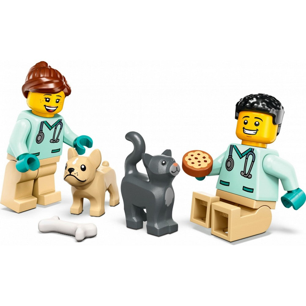 LEGO City -  Ambulanta veterinara 60382, 58 piese