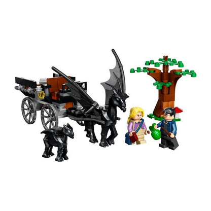 LEGO Harry Potter Trăsura și caii Thestral de la Hogwarts 76400